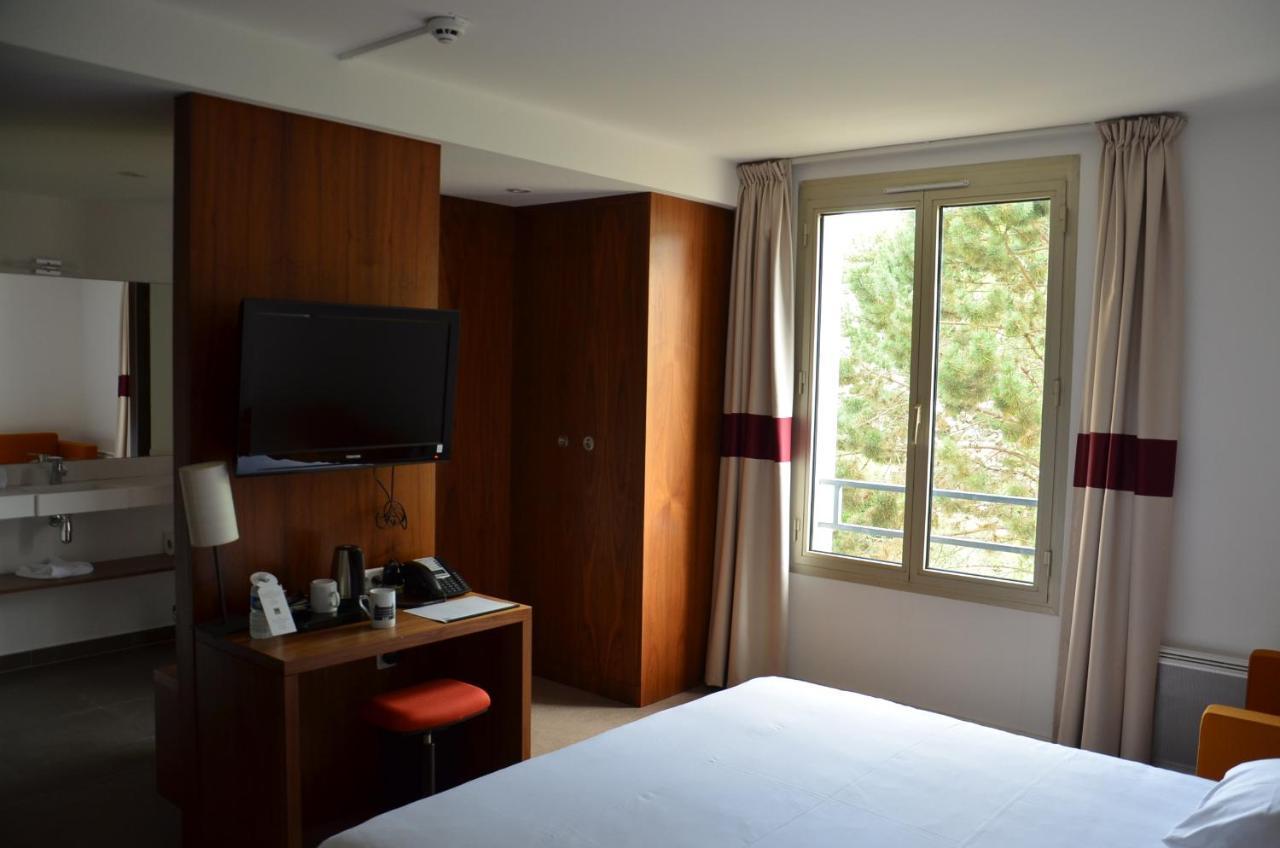 Domaine De Fremigny Hotel Bouray-sur-Juine Bagian luar foto