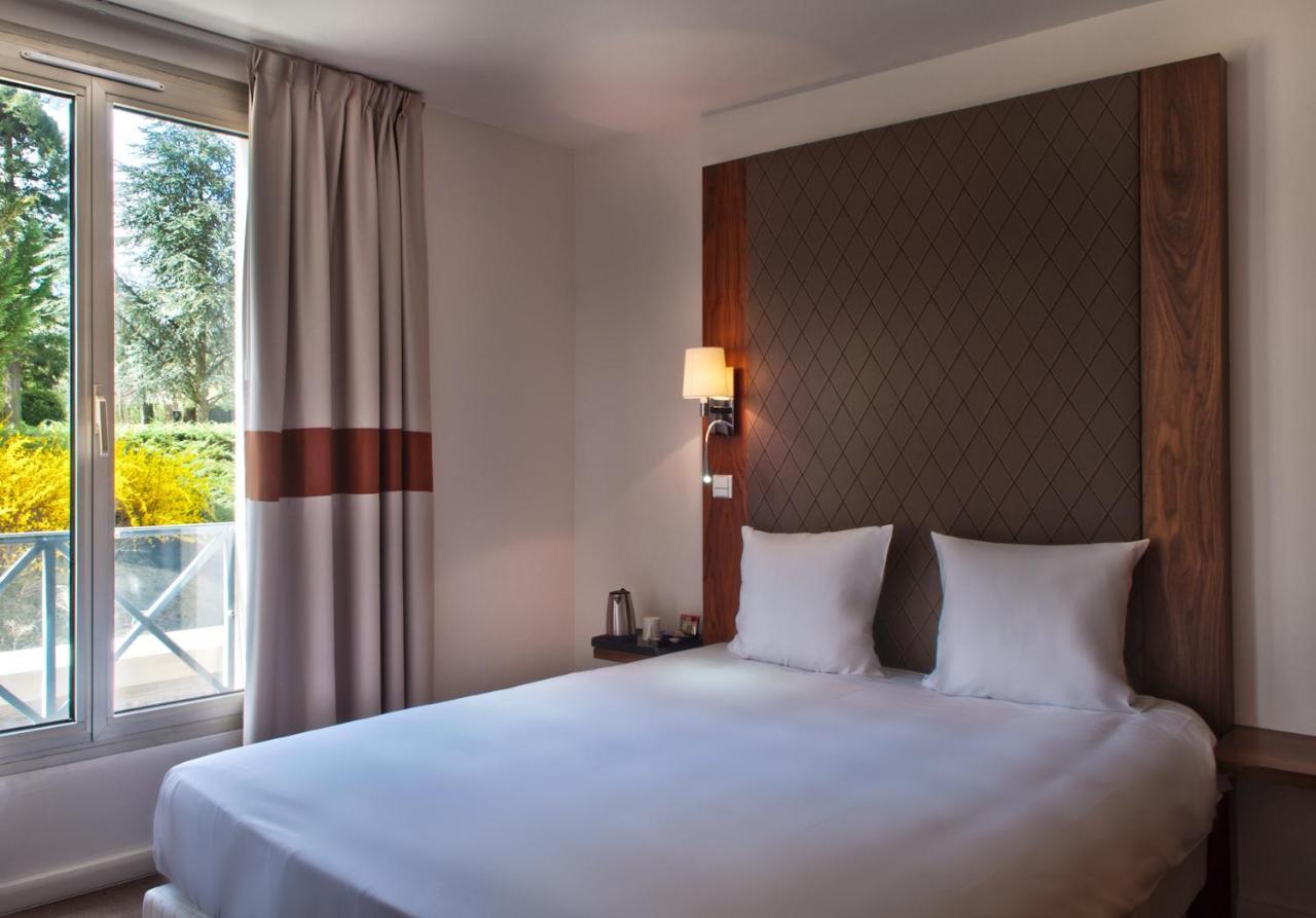 Domaine De Fremigny Hotel Bouray-sur-Juine Bagian luar foto